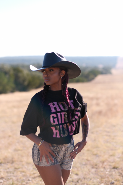 Hot Girls Hunt One Size Crop Tee
